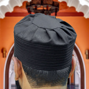 Black Pleated Hat with Piping