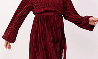 Top 8 Essential Abaya Fabrics For Buying