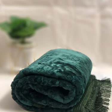 Green Velvet Padded Prayer Mat